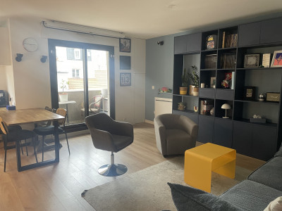 Appartement 3 pièces 2 balcons à Montmartre